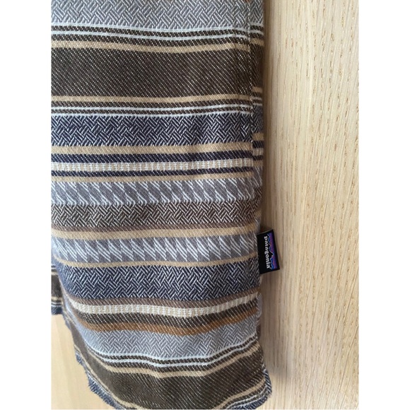 Patagonia Mens Organic Cotton Blue, Gray, Brown Casual Fall Button Down Sz Small - Picture 5 of 9